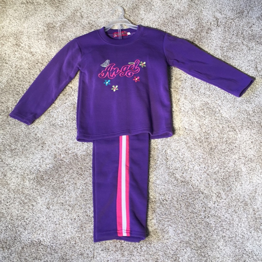 Soft, warm, AND adorable sweatsuit!!